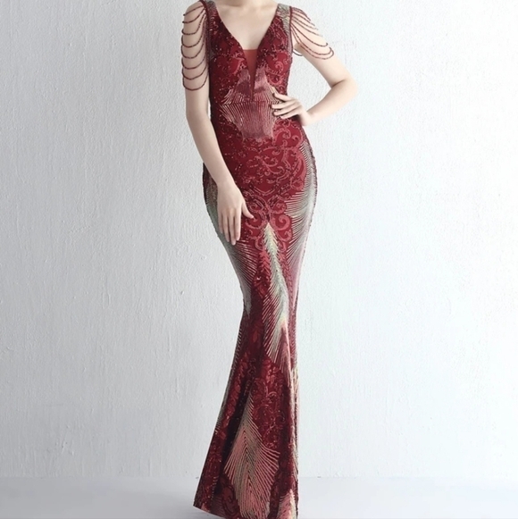 WIne Red, Floral, Sleeveless,  Round Back, V Neck,  Sequined Mermaid Gown - Picture 4 of 16